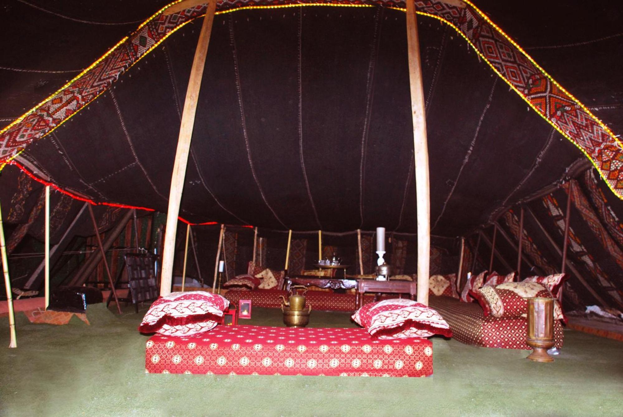 Dar Lghzal Special Offer In Rabat Winner Of Guest Experience 2025 Awards Traditional Sahrawi And Berber Privative Villa With Swimming Pool Jacuzzi Sea View And On Site Restaurant Ideal For Family And Groups In Rabat'S Center No Car Required Exterior photo